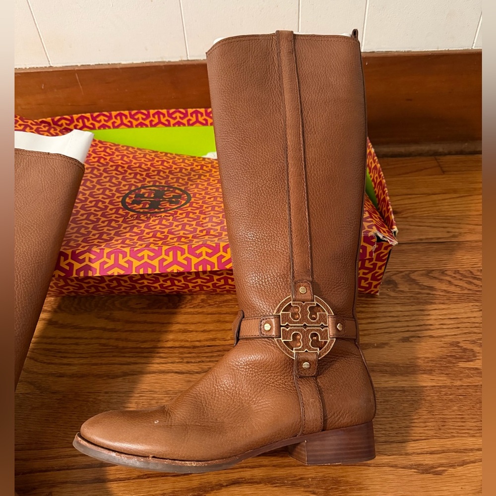 Tory Burch - Amanda Riding Boots in Almond Tumbled Leather - Size 9 - Picture 4 of 13